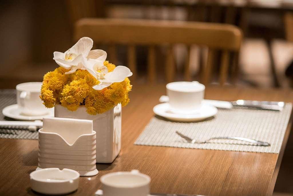Ramada Encore Jintang Chengdú Restaurante foto